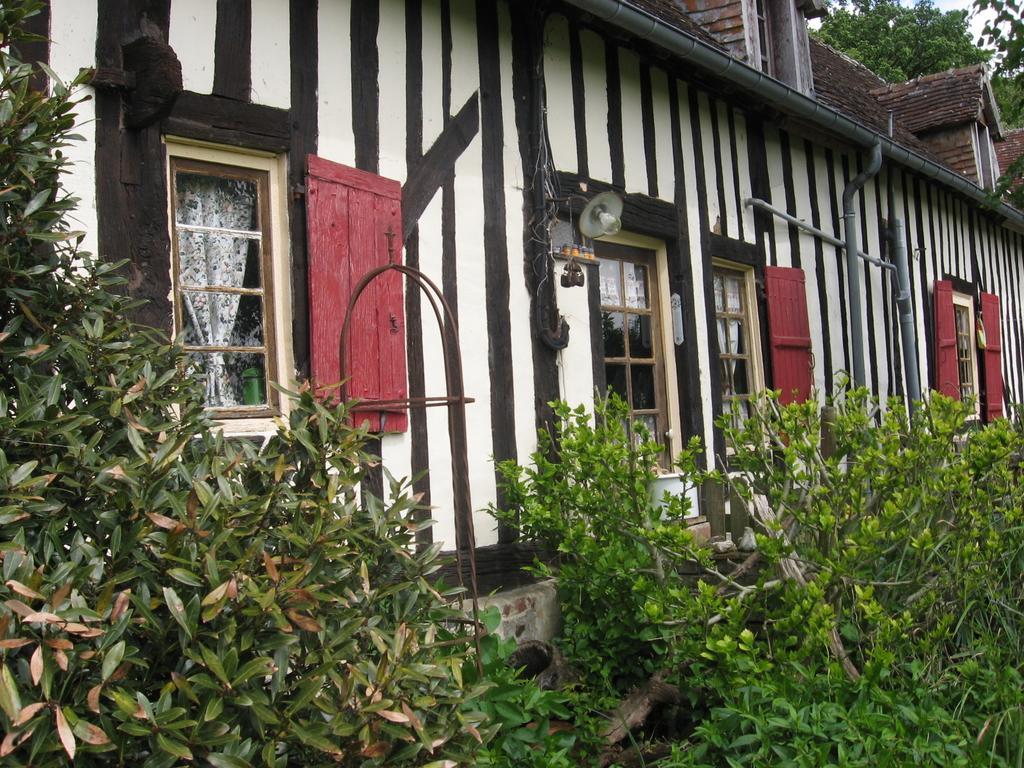 Livarot-Pays-d'Auge La Boursaie B&B 객실 사진