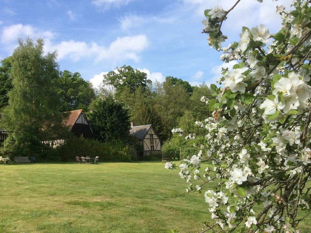 Livarot-Pays-d'Auge La Boursaie B&B 외부 사진