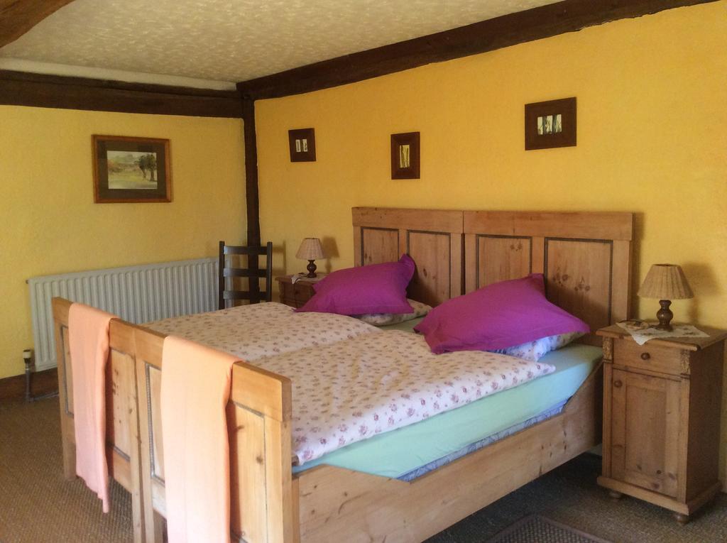 Livarot-Pays-d'Auge La Boursaie B&B 외부 사진